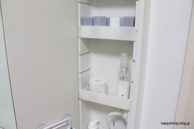 洗面台収納　無印良品　化粧品　ワックス　ホワイトインテリア (5)